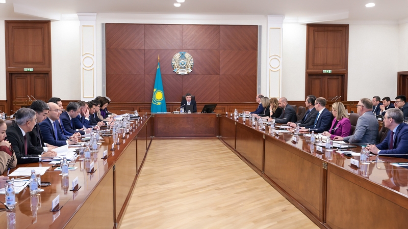 &laquo;АстраЗенека&raquo; инвестициялық ахуалды жақсарту және фармөндірісті отырысына қатысты